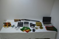 ÖRGÜT PROPAGANDASI - İzmir'de Teröre Destek Veren 3 Kişi Yakalandı