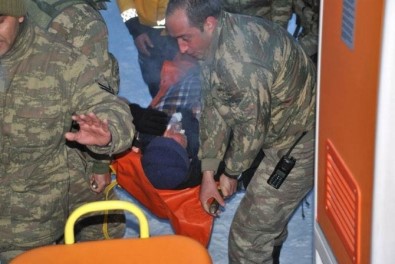Mehmetçik'ten Nefes Kesen Hasta Kurtarma Operasyonu