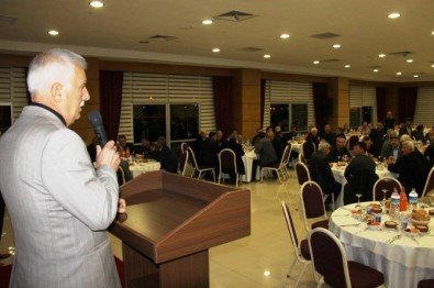 Muhtarlardan Birlik Beraberlik Yemeği