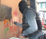 KORSAN GÖSTERİ - Polis Hepsini Tek Tek Sildi