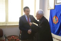 ZEKAT - Asırlık Çınara Kaymakamdan Ziyaret