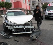 EMEKLİ POLİS - Ataşehir'de 3 Kişinin Yaralandığı Kazadan Gasp Olayı Çıktı