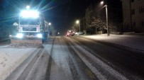 ÜÇPıNAR - Başkent'te Karla Yoğun Mücadele