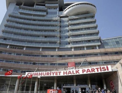 CHP'de 3 bin 631 kişi üyelikten çıkarıldı