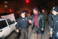 ALKOLLÜ SÜRÜCÜ - Kaza Yapan Alkollü Sürücünün Polis Ve Gazetecilerle İlginç Diyaloğu
