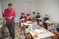 Tosya'da Kuran Kurs Öğrencileri Şehitler İçin Her Gece Hatim İndiriyor