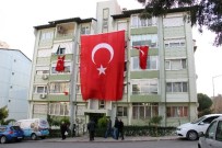 BORDO BERELİ - İzmir'e Şehit Ateşi Düştü