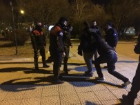 DEMOKRASİ PARKI - Polis Madde Bağımlılarına Yönelik Uygulama Yaptı