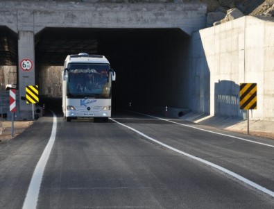 Simav'da 'Aç-Kapa Tüneli' Trafiğe Açıldı