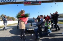 FERRARI - Yarış Pistinde Sürpriz Evlenme Teklifi