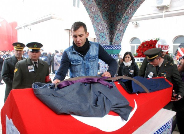 Fırat Kalkanı şehitlerine veda