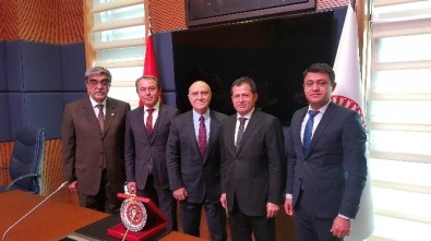 Altunyaldız, Azerbaycan Milli Meclis Başkan Vekili Valeh Aleskerov İle Bir Araya Geldi.