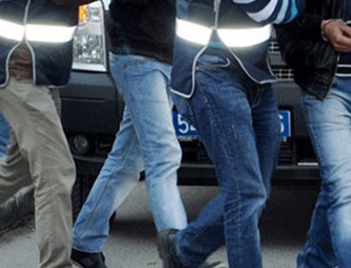 Uyuşturucu tacirleri kıskıvrak yakalandı