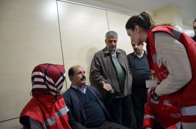 Kayseri'nin 'Kırmızı Melekleri' Asker Ailelerini Yalnız Bırakmadı