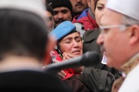 RECEP ALTEPE - Şehit Oğullarını Komando Beresi Takıp Uğurladılar