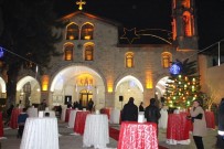 Dünyanın İlk Katolik Kilisesinde Noel Kutlandı