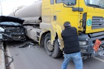 RECEP SARı - Asit Tankeri Karşı Şeritteki Otomobile Çarptı
