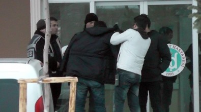 Konya'da Komşu Kavgası Açıklaması 1'İ Polis 7 Yaralı