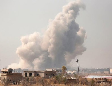 Musul'da halk pazarı vuruldu: 20 ölü