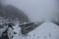 BOLU DAĞı - Bolu Dağı'nda Kar Yağışı Başladı