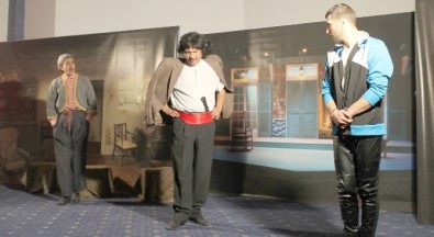 EBB Sanat Merkezi'nden İlçe İlçe Tiyatro Gösterisi