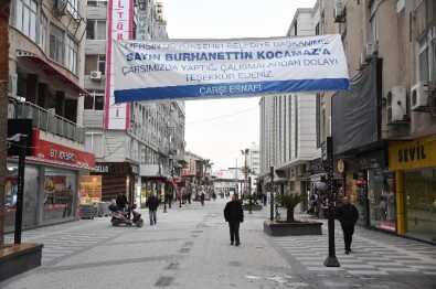 Esnaftan Büyükşehir Belediyesi'ne Afişli Teşekkür