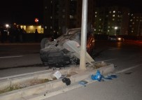 ŞEHİT BİNBAŞI - İzmir'de Trafik Kazası  Açıklaması 2 Yaralı