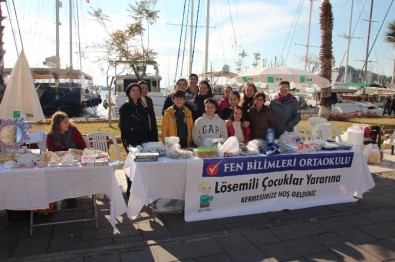 Lösemi Hastaları İçin Kermes Düzenlediler