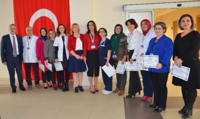 Aydın'da Eğitimlerini Tamamlayan Hemşireler Sertifikalı Oldu