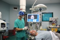 LENF - Beyin Ameliyatında 'Konuşa Konuşa' Hayata Tutundu