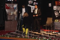 BILMECE - Elazığ'da 'Ölüm Öpücüğü' Tiyatro Oyunu Sahnelendi