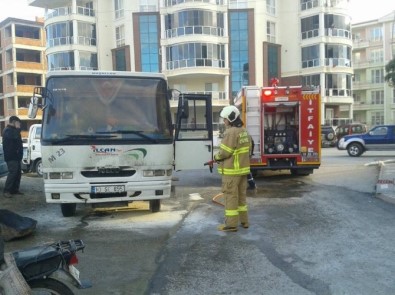 Servis Otobüsünde Yangın Çıktı