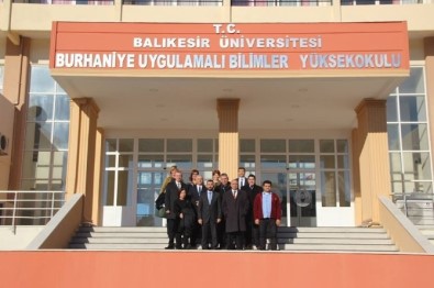 Burhaniye' De Banka Müdürlerinin Üniversite İşbirliği