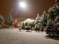 Gördes'te Yoğun  Kar Yağışı Başladı