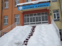 Hisarcık'ta Okullara 1 Gün Kar Tatili