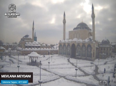 Konya'daki Kar Manzarası Şehir Kameraları İle İzleniyor