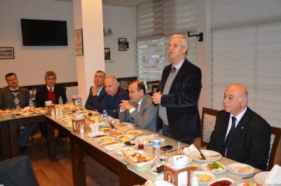 Söke Belediye Başkanı Süleyman Toyran Muhtarlarla Bir Araya Geldi
