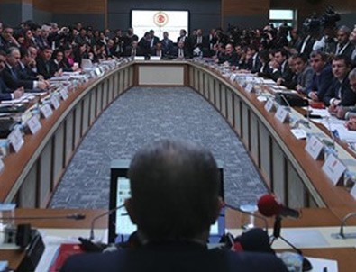 Anayasa Komisyonu'nda 13. madde kabul edildi