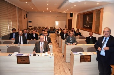 Başkan Albayrak İnsan Kaynakları Ve Eğitim Daire Başkanlığı'ndan Brifing Aldı