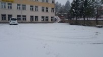 Hisarcık'ta Okullara Kar Tatili 1 Gün Daha Uzatıldı