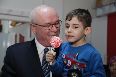 Oyuncak Kütüphanesi'nde Yeni Yıl Eğlencesi