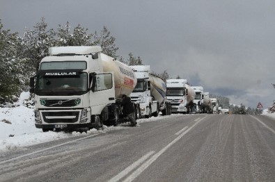 Seydikemer'de Kar Yağışı Hayatı Olumsuz Etkiledi