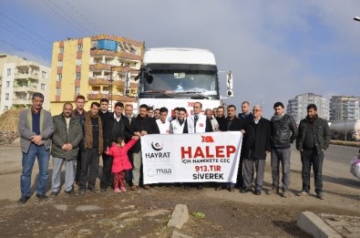 Siverek'ten Halep'e İnsani Yardımlar Sürüyor