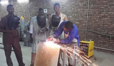 TİKA Sudan'da Mesleki Eğitim Faaliyetlerine Devam Ediyor