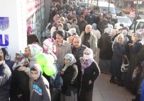 ÇAMAŞIR MAKİNESİ - Dolarını Bozduran Mağazalara Koştu