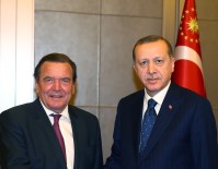 Erdoğan Eski Almanya Başbakanı Schröder'i Kabul Etti