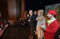 KEREM ALıŞıK - La Fonten Orman Mahkemesi Adlı Tiyatro Oyununa Yoğun İlgi