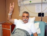 OZAN ARIF - Ozan Arif: Beni Türk hekimlerine emanet edin