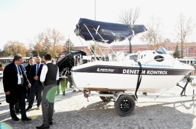 Büyükşehir Belediyesi Denetim Kontrol Teknesi Aldı