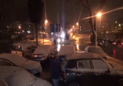 Silivri'de Kar Yağışı Şiddetini Arttırdı
